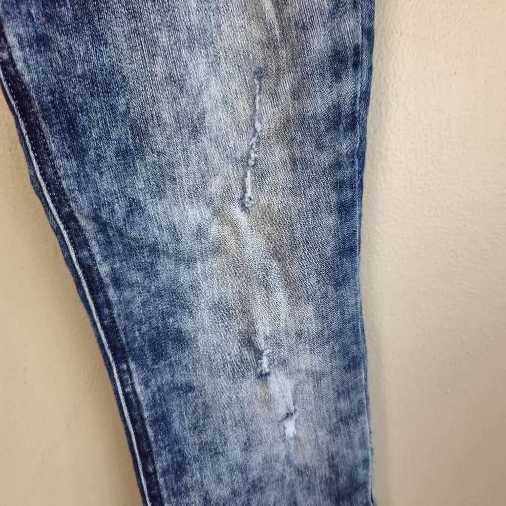 Express 2 High Rise Legging Light Blue Acid Wash Skinny Distressed Jegging Jeans